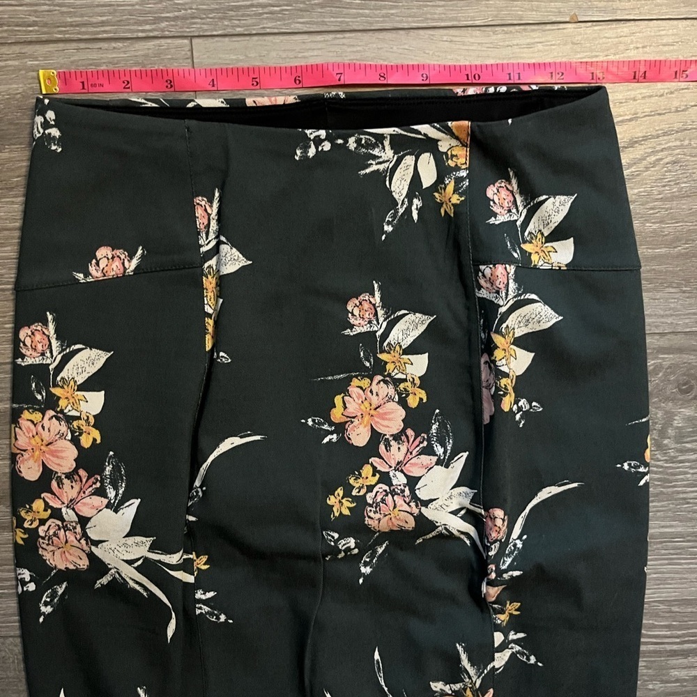 Lyssé Green Pink Floral Stretch Pull On Work Party Pencil Skirt Size S Career - Picture 8 of 9